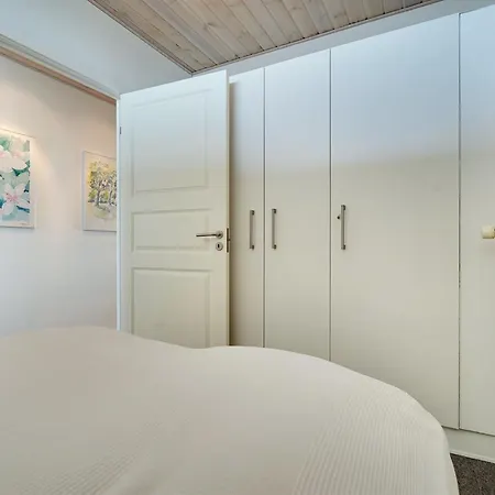 Rieterik - 50m From The Sea By Interhome Apartmán